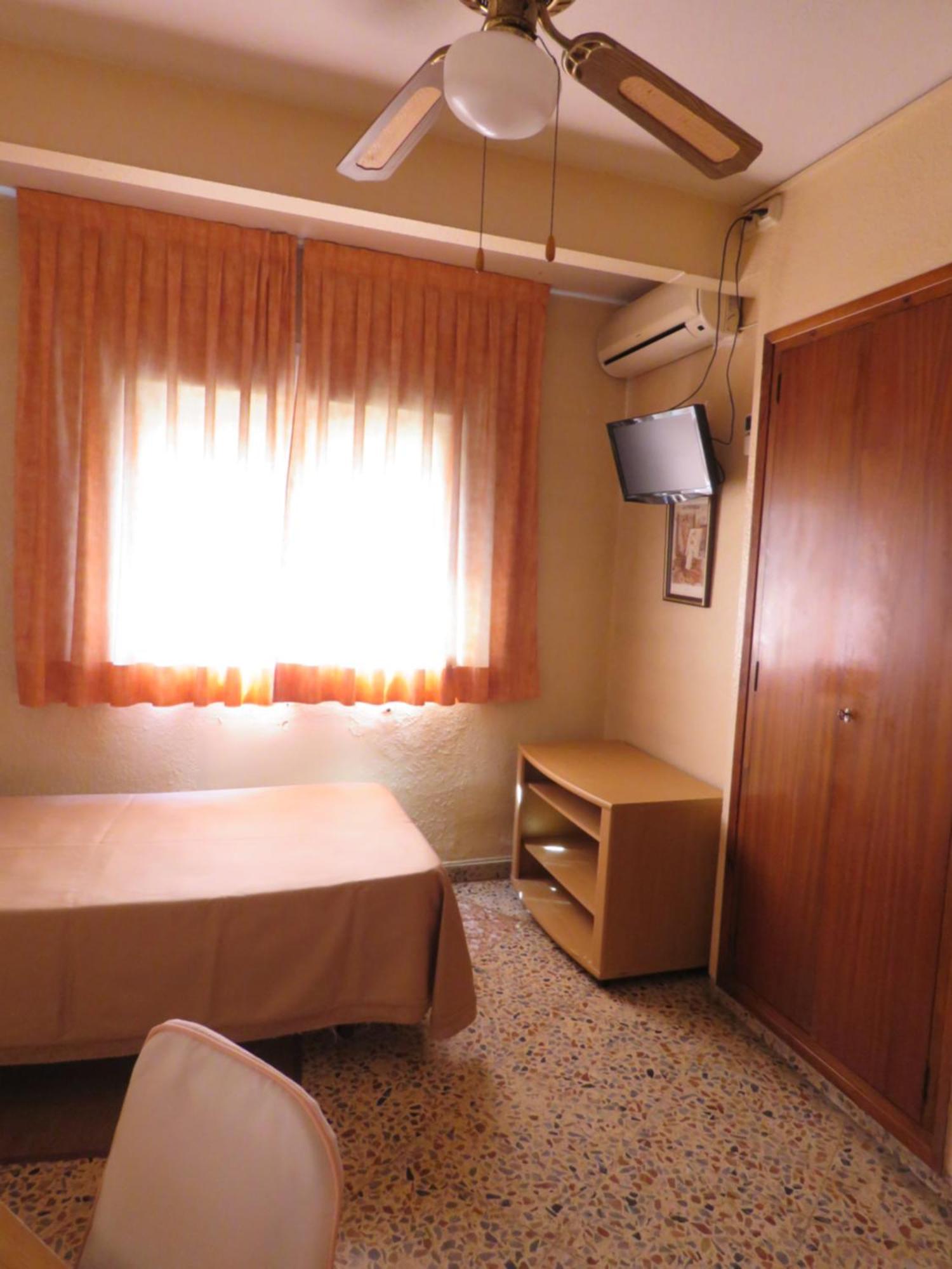 Hotel Alain Силья Экстерьер фото