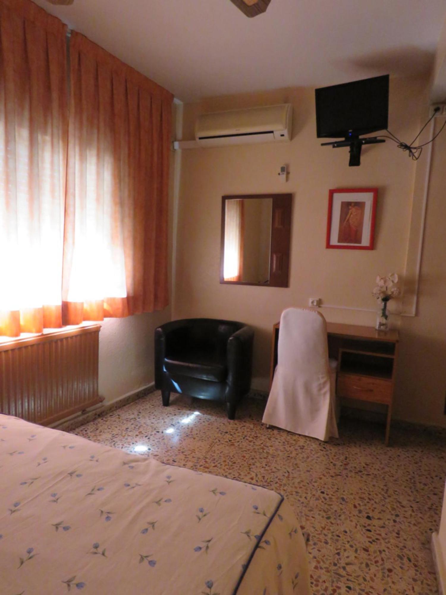 Hotel Alain Силья Экстерьер фото