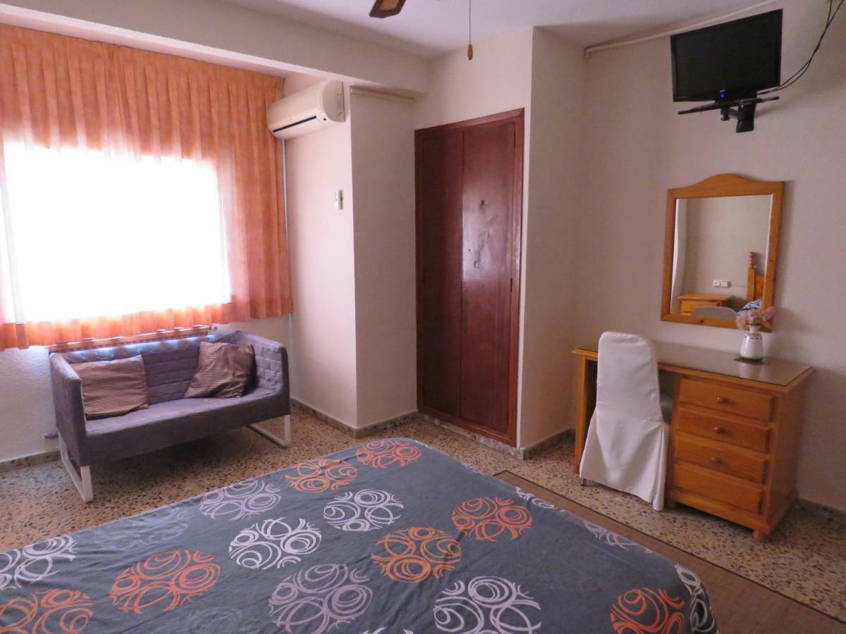 Hotel Alain Силья Экстерьер фото